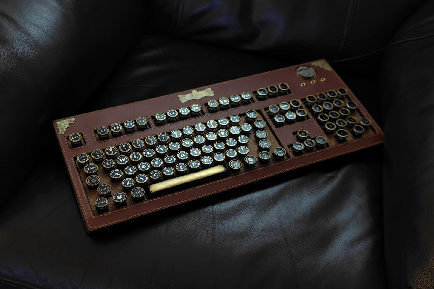 HOBIK "Chronos" Edition: Handcrafted Leather Steampunk Mechanical Keyboard