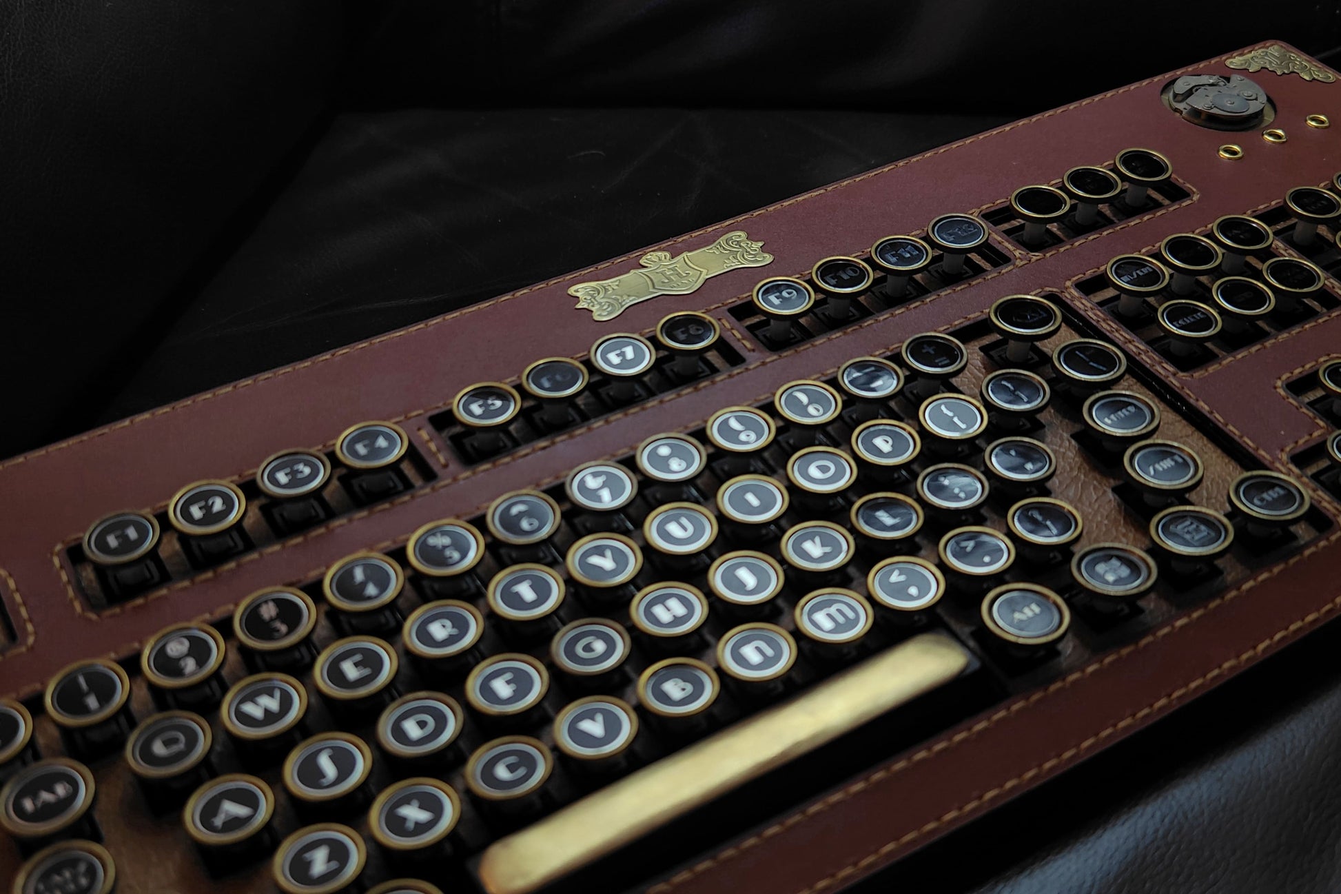 HOBIK "Chronos" Edition: Handcrafted Leather Steampunk Mechanical Keyboard