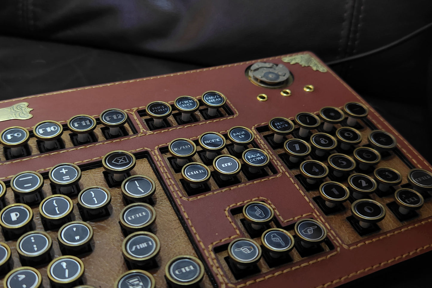 HOBIK "Chronos" Edition: Handcrafted Leather Steampunk Mechanical Keyboard