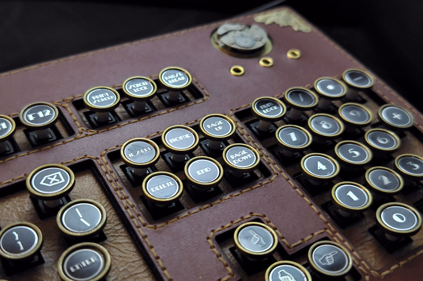 HOBIK "Chronos" Edition: Handcrafted Leather Steampunk Mechanical Keyboard