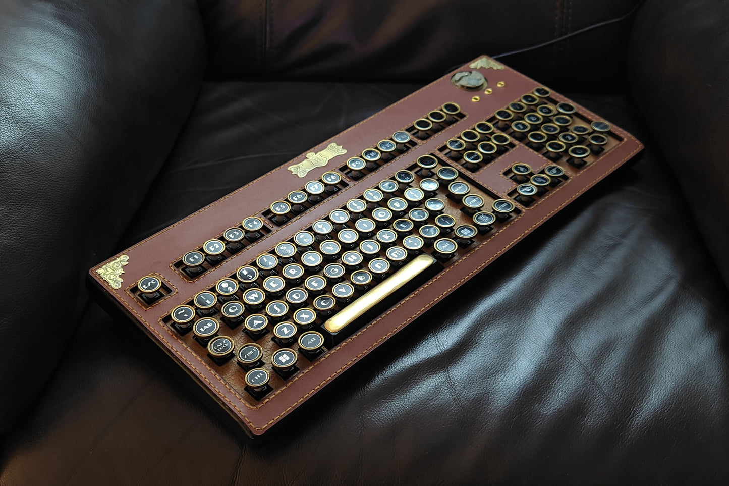 HOBIK "Chronos" Edition: Handcrafted Leather Steampunk Mechanical Keyboard