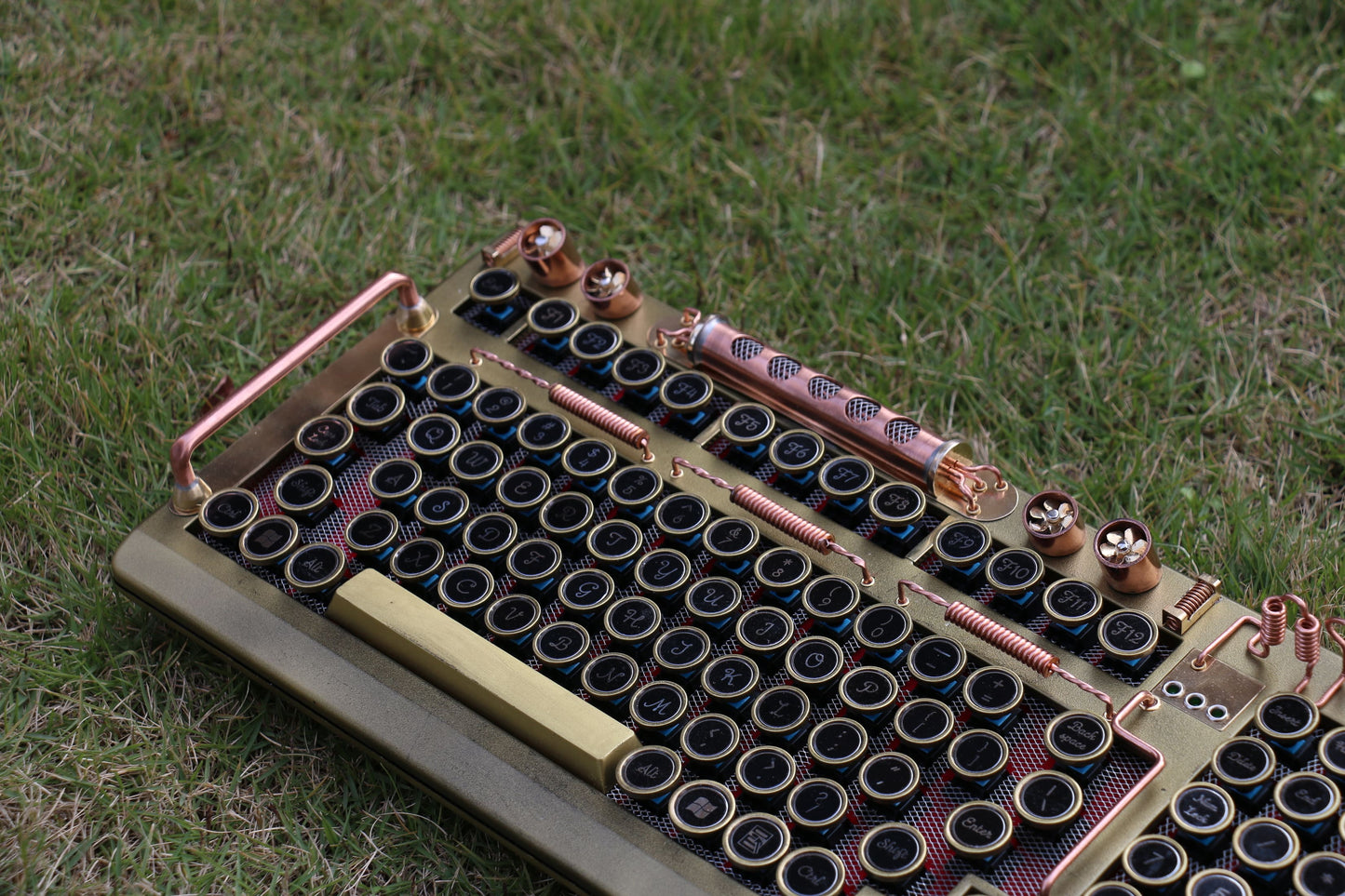 Hobik Handcrafted Heavy Metal Steampunk Brass Mechanical Keyboard
