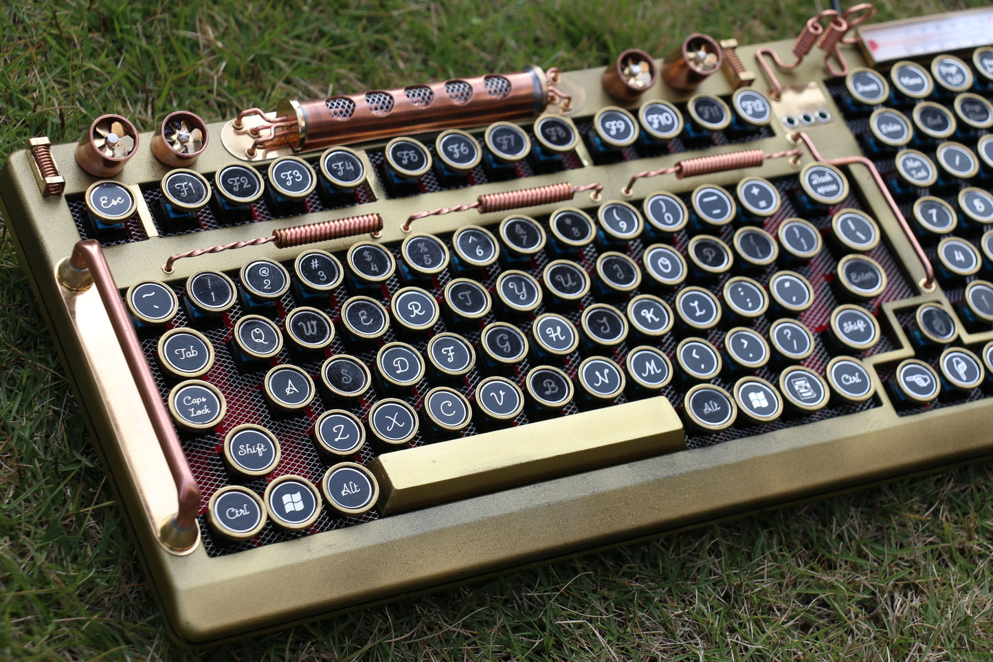 Hobik Handcrafted Heavy Metal Steampunk Brass Mechanical Keyboard