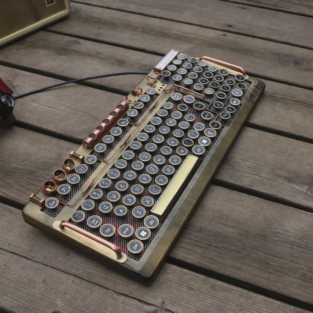 Video laden: Custom Steampunk Mechanical Keyboard - Handcrafted Solid Brass &amp; Heavy Metal